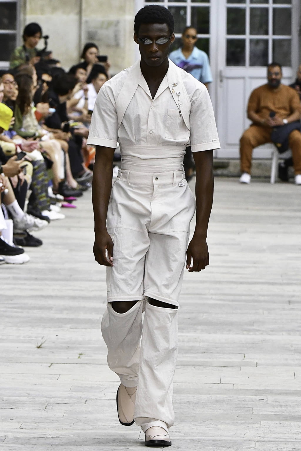 Fashion Week Paris Spring/Summer 2020 look 27 from the GmbH collection 男装