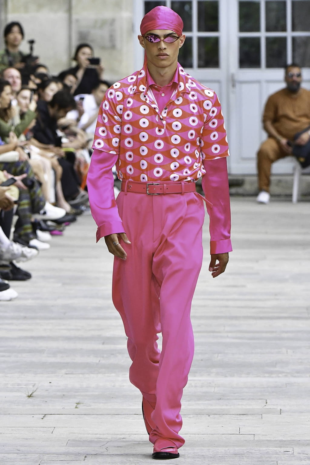 Fashion Week Paris Spring/Summer 2020 look 32 from the GmbH collection 男装