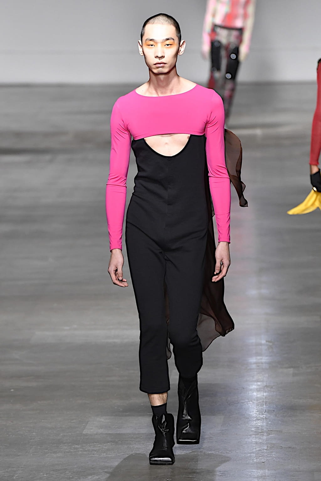 Fashion Week London Fall/Winter 2020 look 12 from the Fashion East collection womenswear