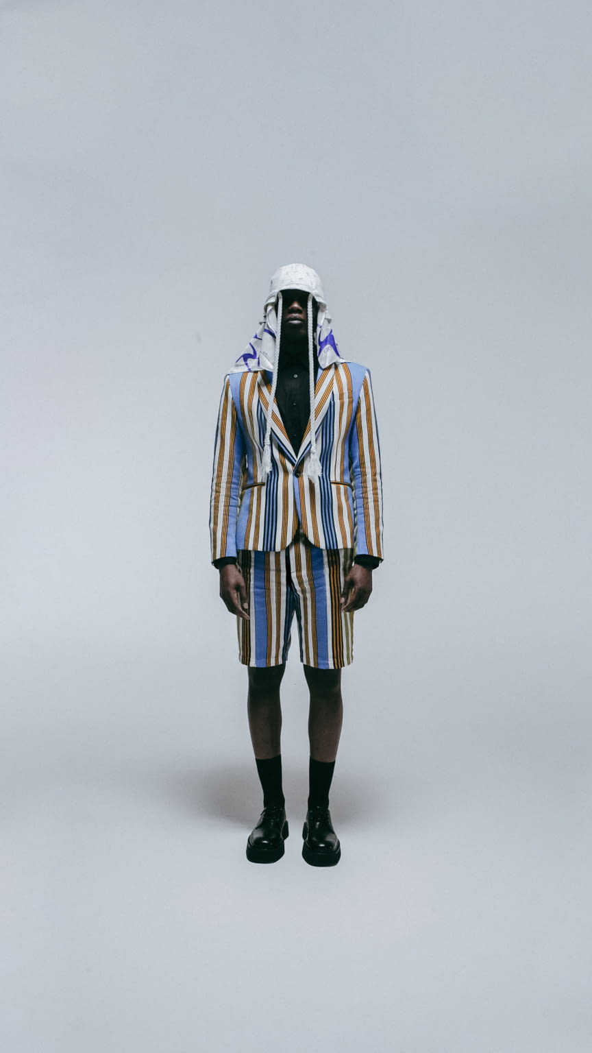 Fashion Week Paris Fall/Winter 2022 look 3 from the Gravalot collection menswear