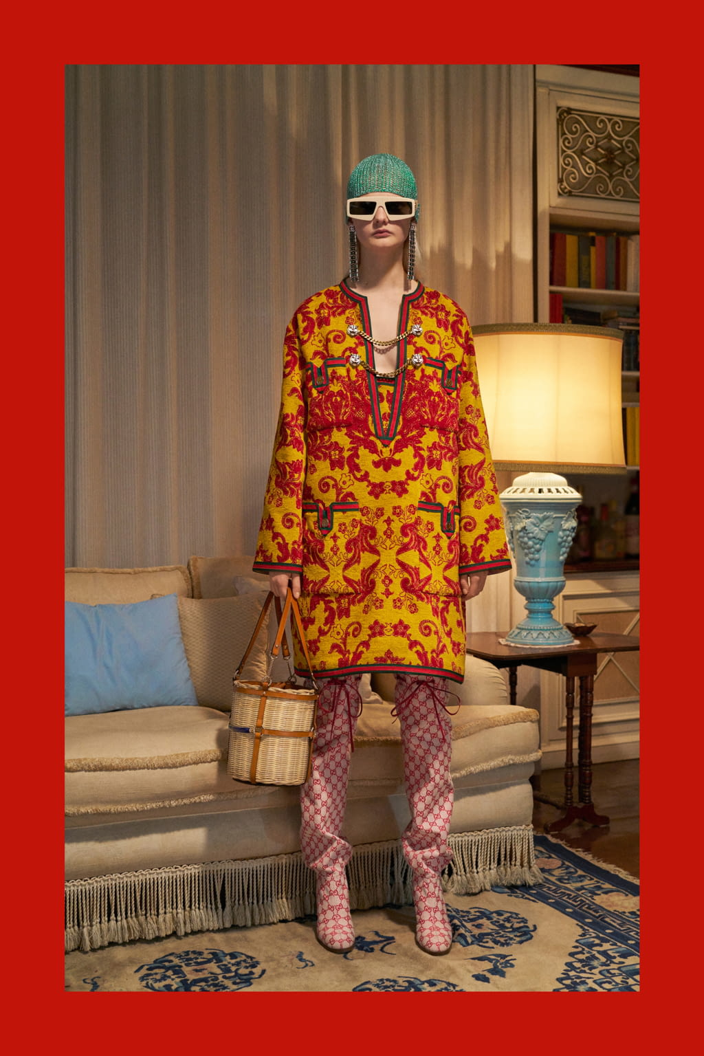 Fashion Week Milan Pre-Fall 2018 look 40 from the Gucci collection womenswear
