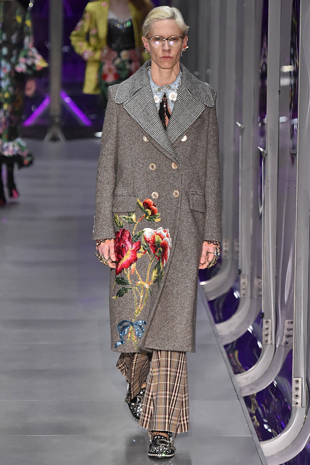 Fashion Week Milan Fall/Winter 2017 look 10 de la collection Gucci womenswear
