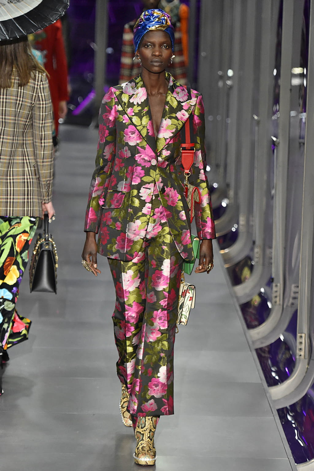 Fashion Week Milan Fall/Winter 2017 look 26 de la collection Gucci womenswear