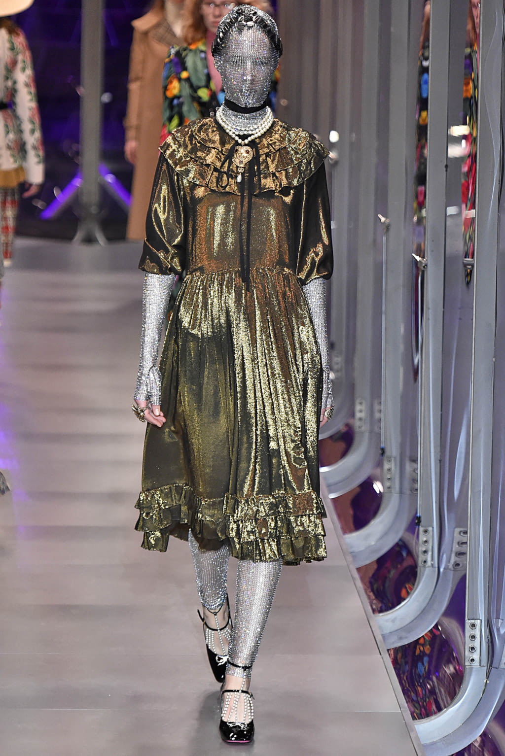 Fashion Week Milan Fall/Winter 2017 look 65 de la collection Gucci womenswear