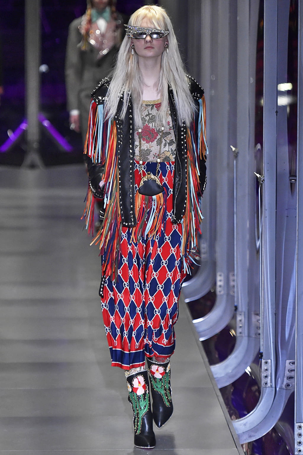 Fashion Week Milan Fall/Winter 2017 look 71 from the Gucci collection womenswear