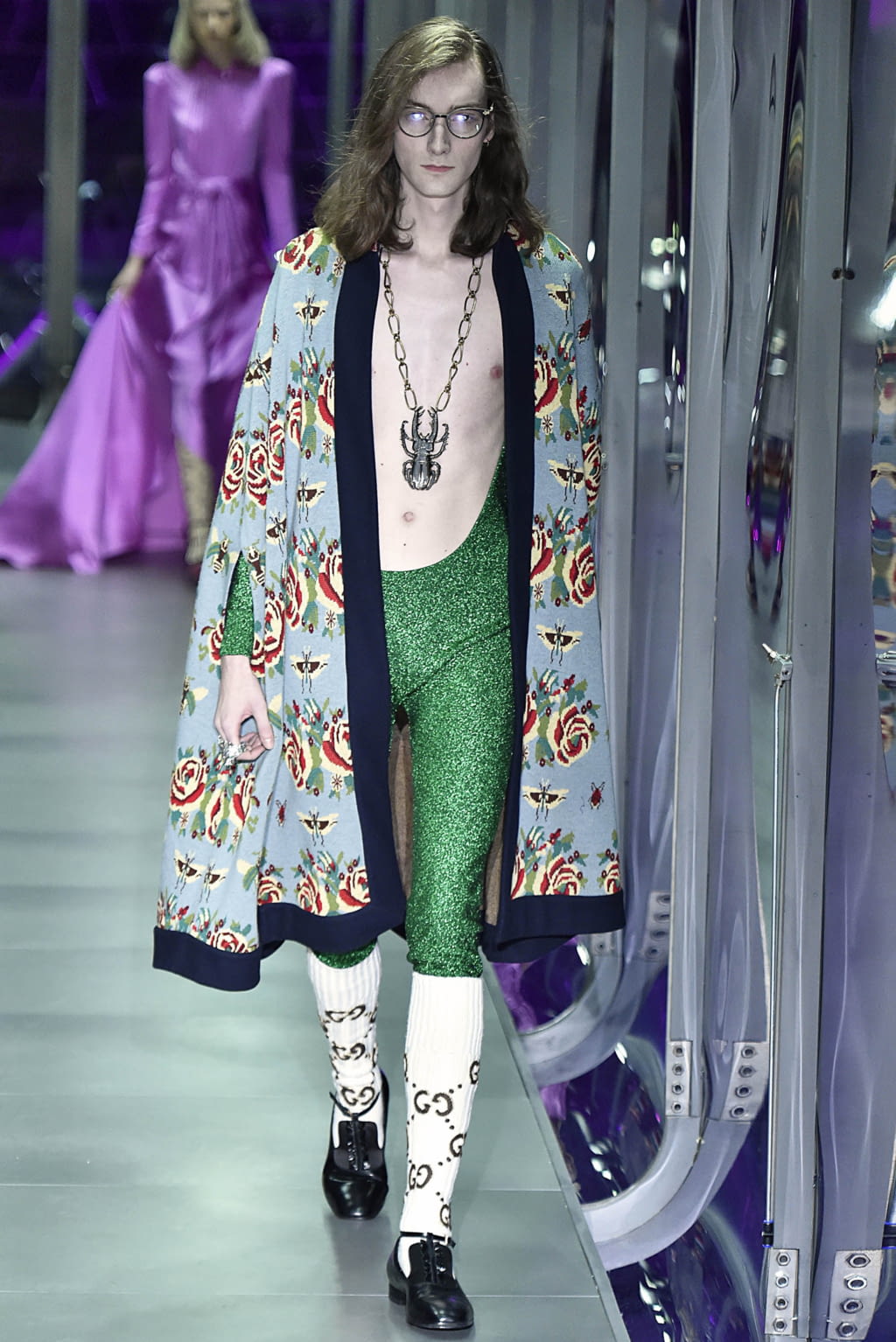 Fashion Week Milan Fall/Winter 2017 look 74 from the Gucci collection womenswear