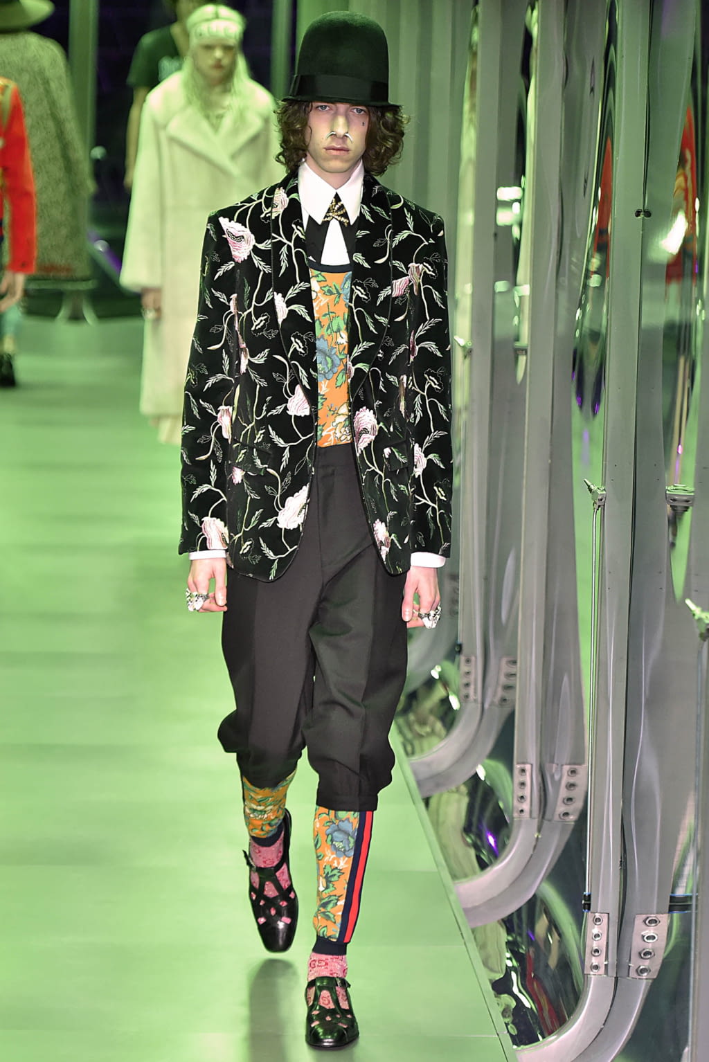 Fashion Week Milan Fall/Winter 2017 look 96 from the Gucci collection 女装