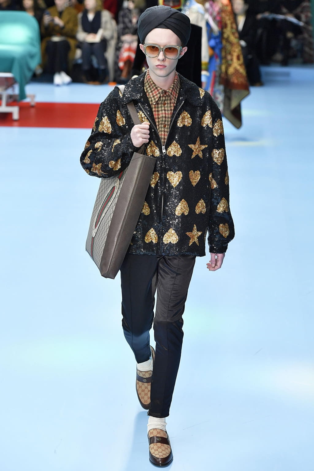 Fashion Week Milan Fall/Winter 2018 look 51 from the Gucci collection 女装