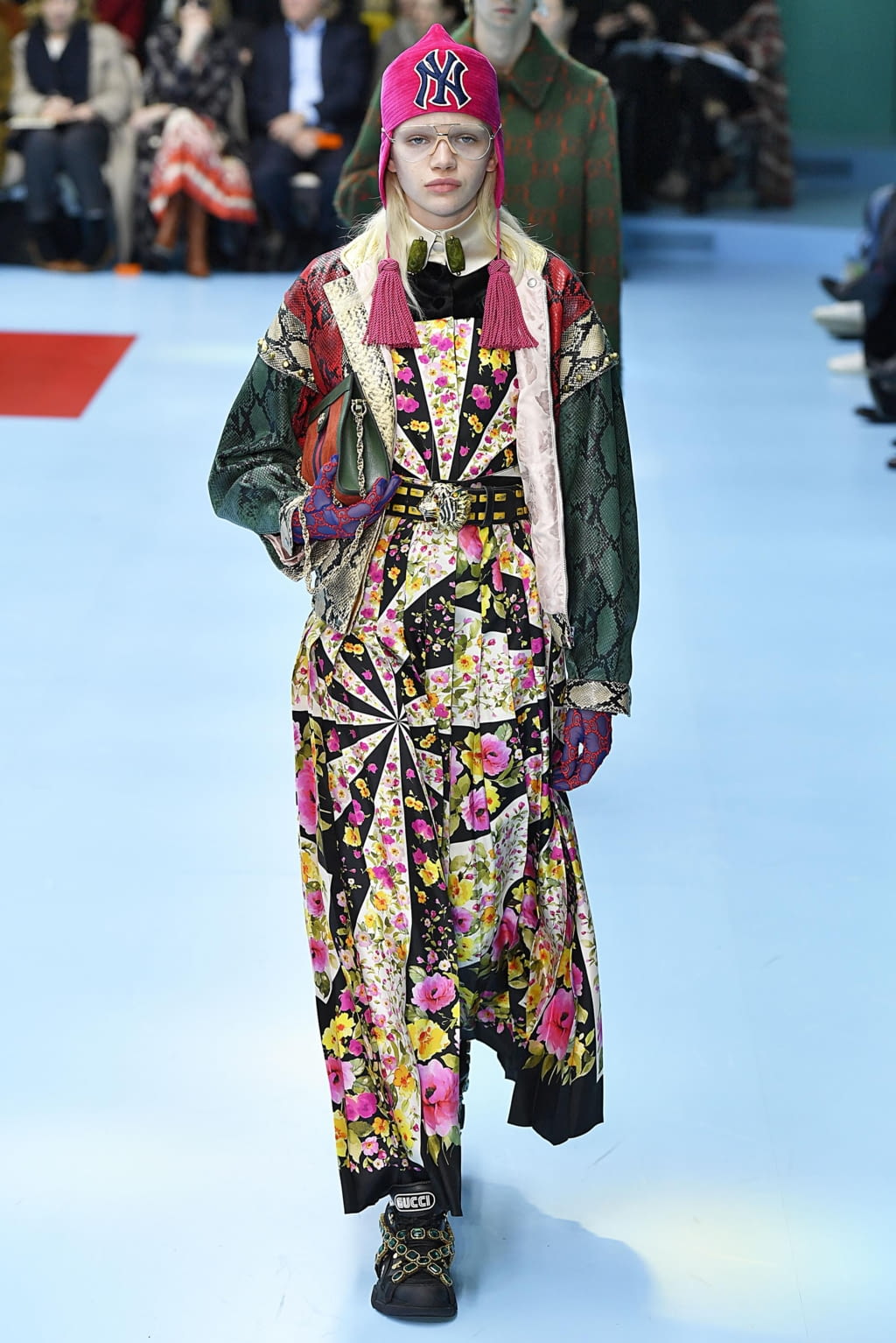 Fashion Week Milan Fall/Winter 2018 look 52 from the Gucci collection womenswear
