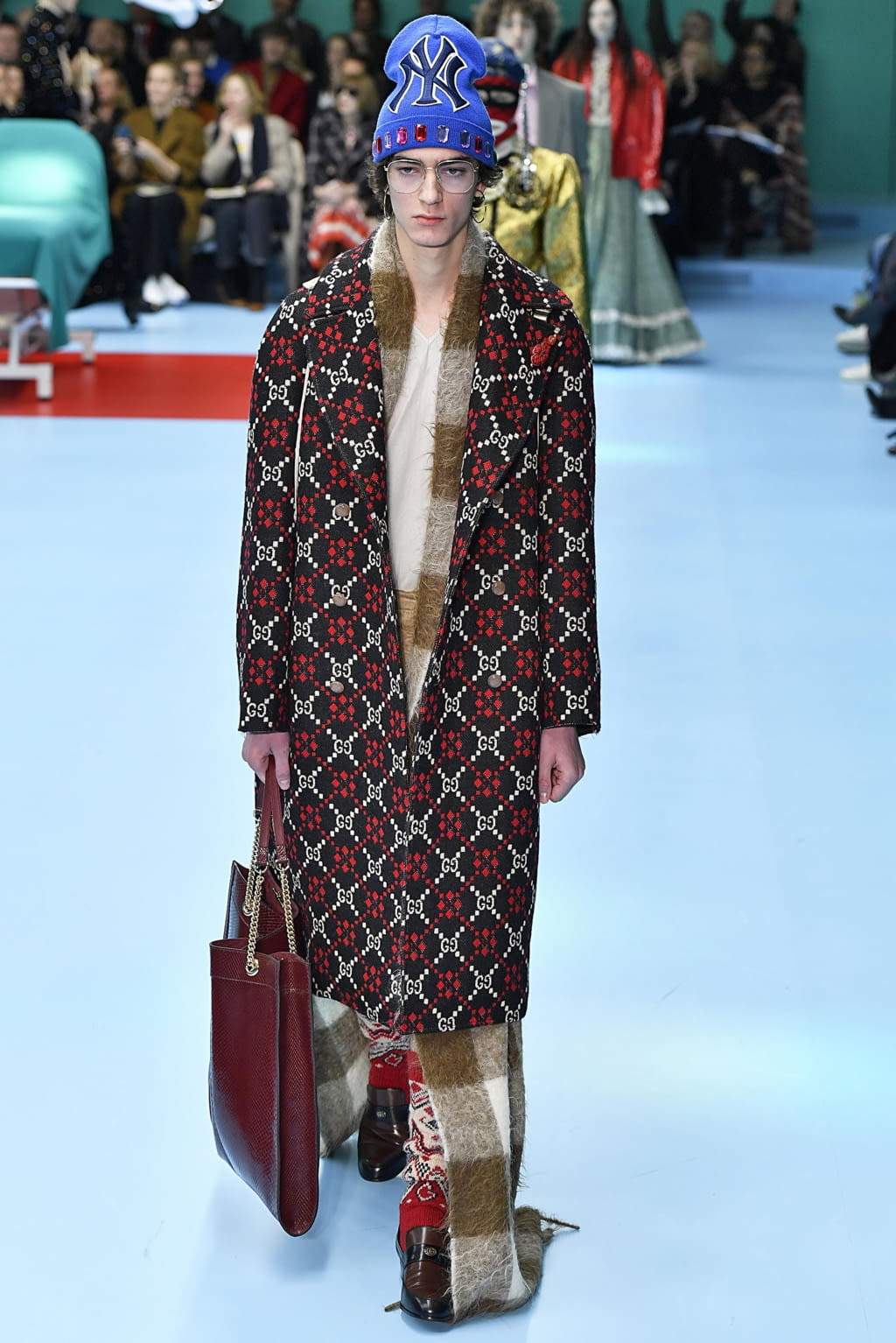 Fashion Week Milan Fall/Winter 2018 look 56 from the Gucci collection womenswear