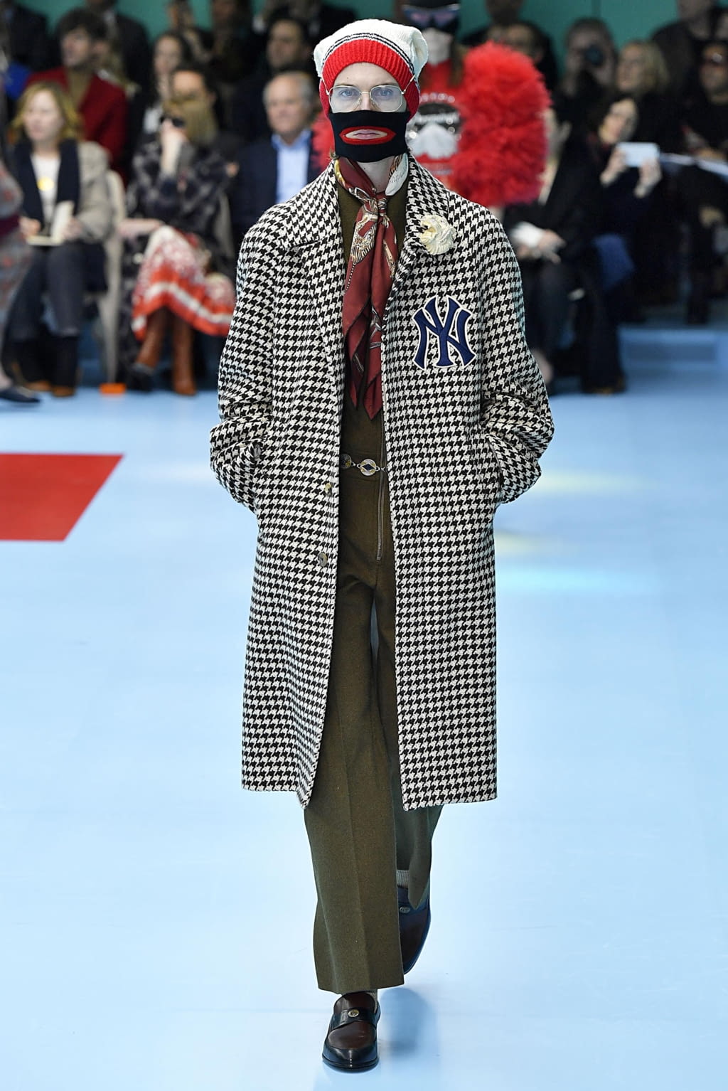 Fashion Week Milan Fall/Winter 2018 look 36 from the Gucci collection 男装
