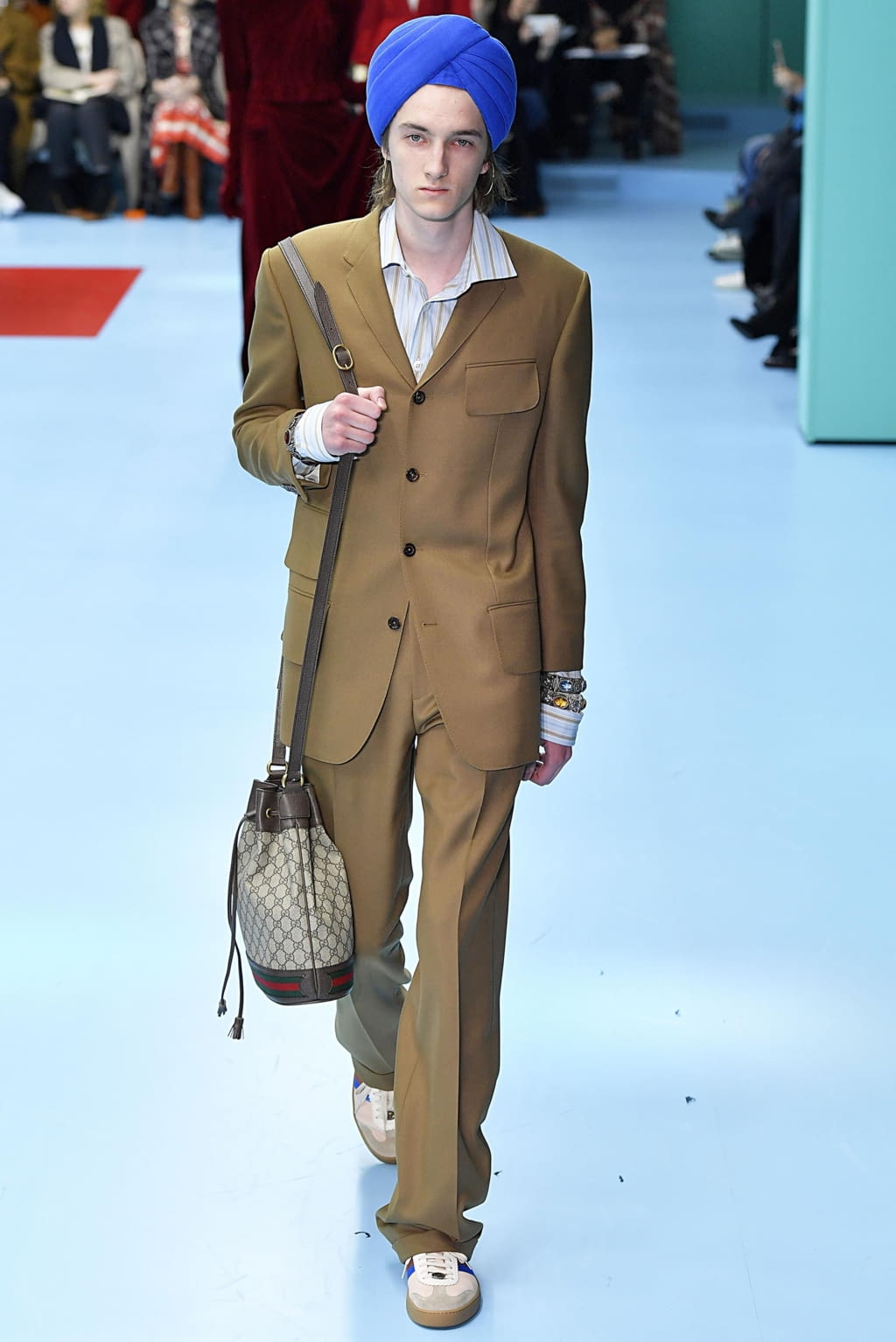 Fashion Week Milan Fall/Winter 2018 look 66 from the Gucci collection 男装