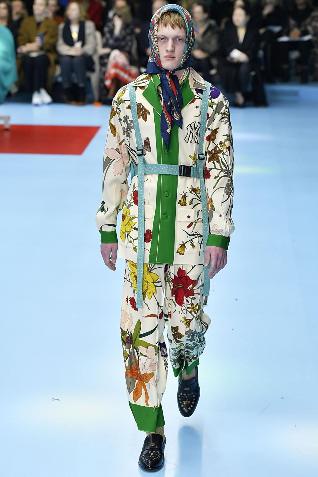 Fashion Week Milan Fall/Winter 2018 look 21 from the Gucci collection womenswear