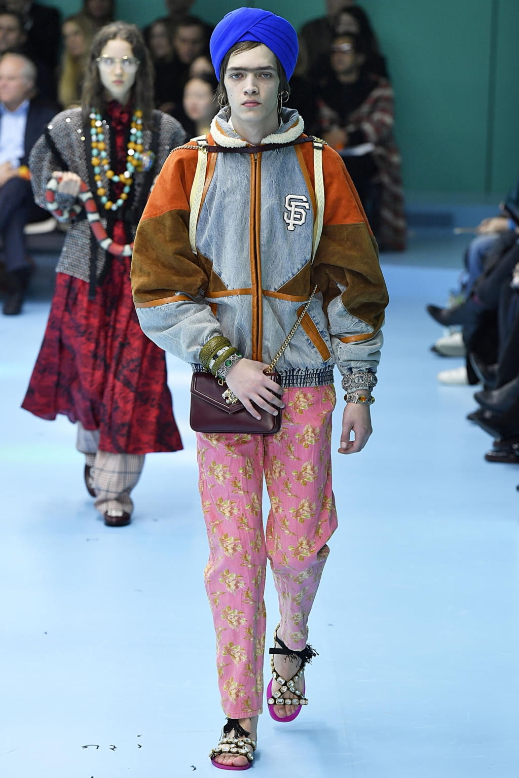 Fashion Week Milan Fall/Winter 2018 look 46 from the Gucci collection womenswear