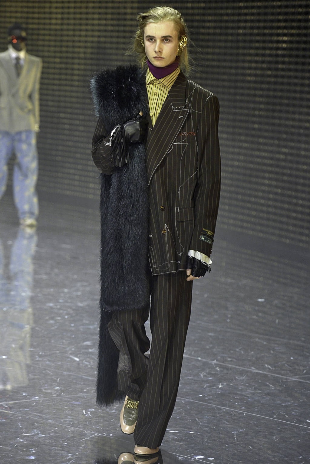 Fashion Week Milan Fall/Winter 2019 look 2 from the Gucci collection menswear