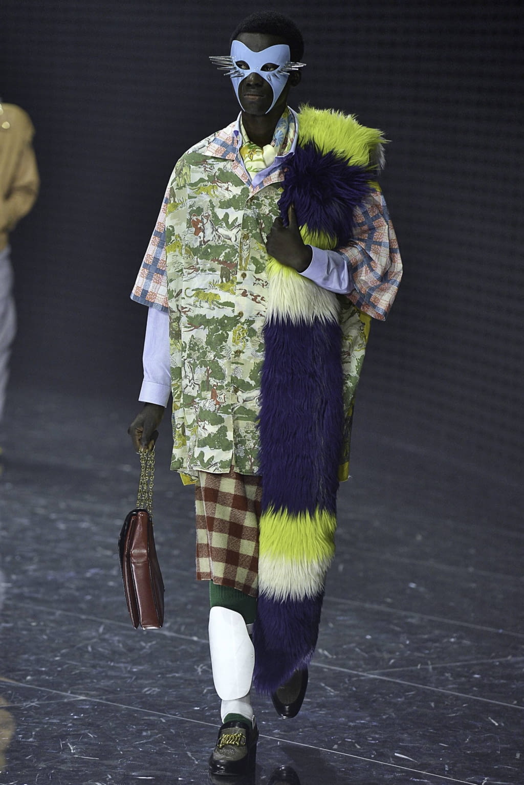 Fashion Week Milan Fall/Winter 2019 look 6 from the Gucci collection 男装