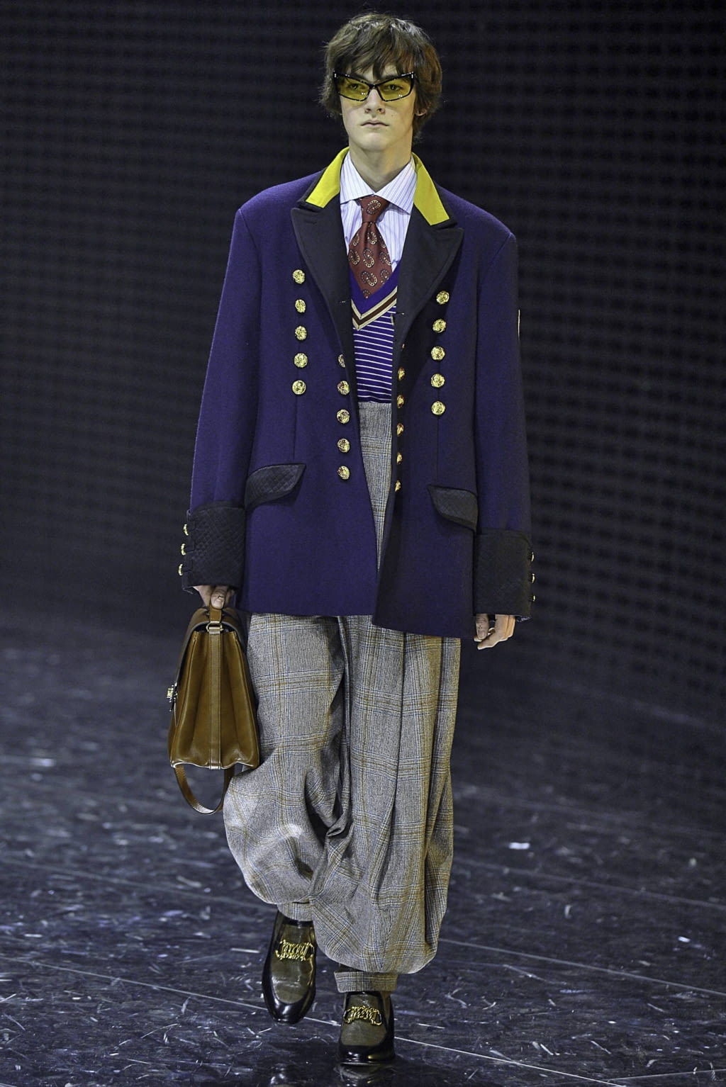 Fashion Week Milan Fall/Winter 2019 look 16 from the Gucci collection 男装