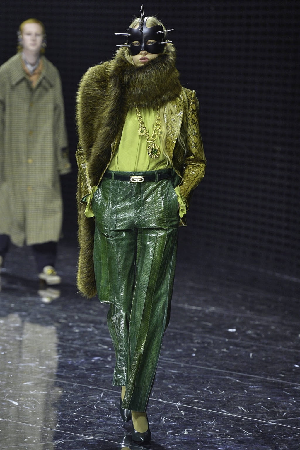 Fashion Week Milan Fall/Winter 2019 look 32 from the Gucci collection womenswear