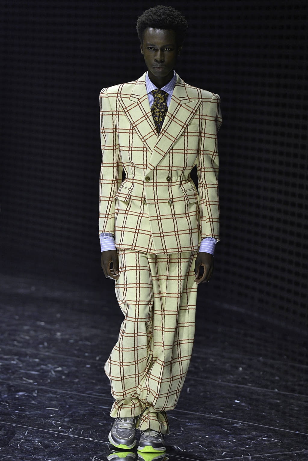 Fashion Week Milan Fall/Winter 2019 look 52 from the Gucci collection 男装