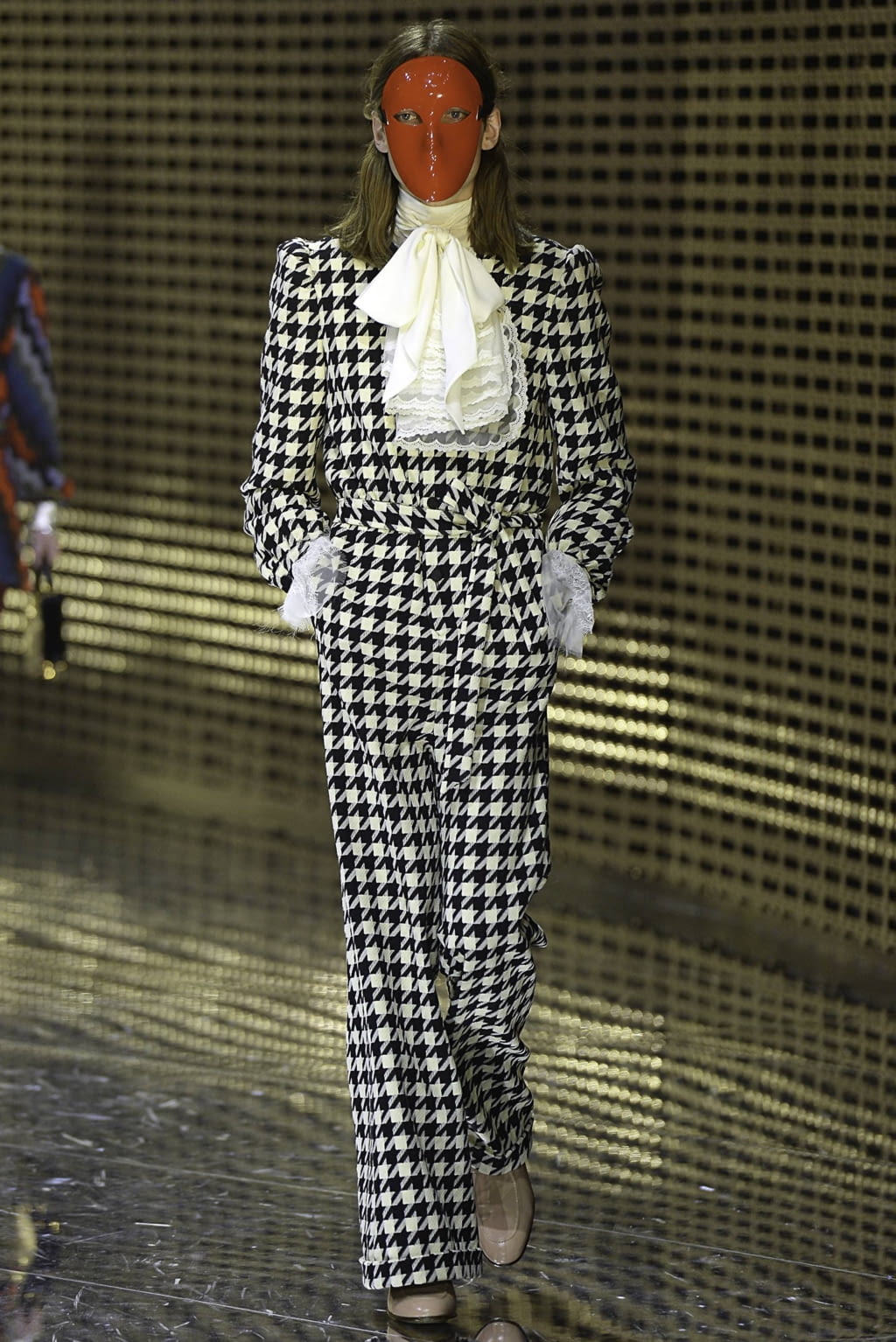 Fashion Week Milan Fall/Winter 2019 look 69 from the Gucci collection 女装
