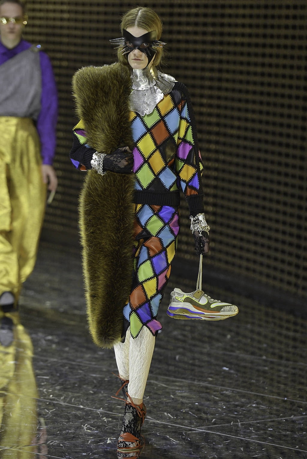 Fashion Week Milan Fall/Winter 2019 look 80 from the Gucci collection womenswear
