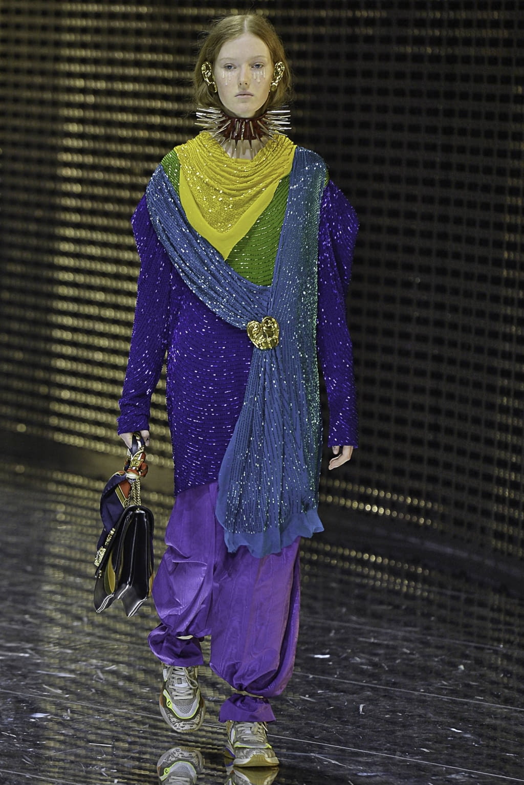 Fashion Week Milan Fall/Winter 2019 look 82 from the Gucci collection womenswear