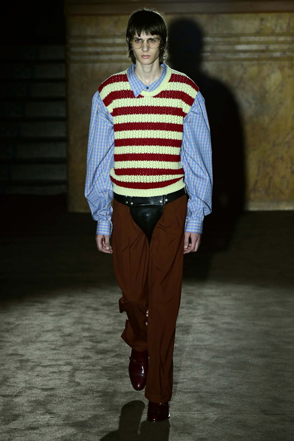 Fashion Week Paris Spring/Summer 2019 look 14 from the Gucci collection 男装
