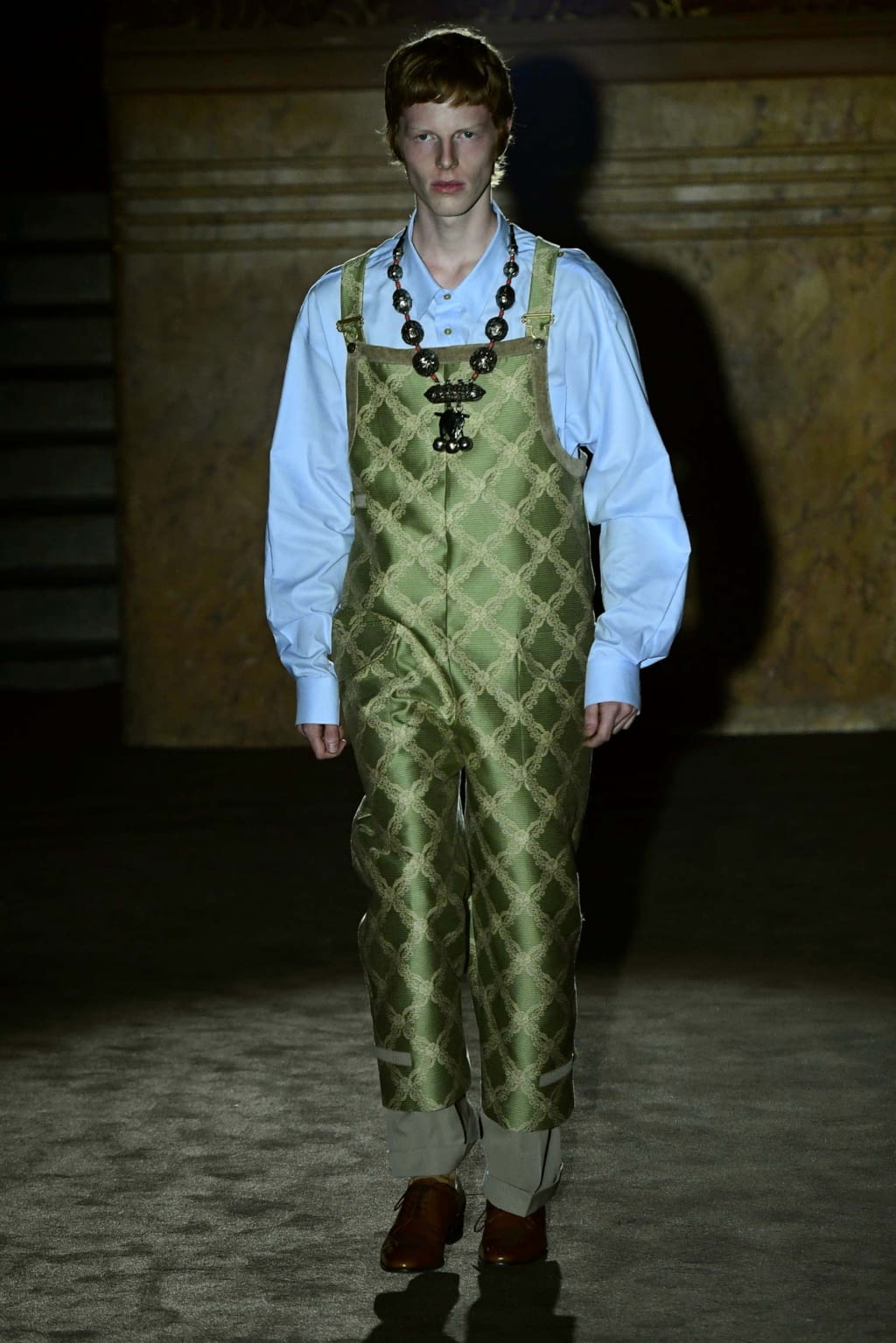 Fashion Week Paris Spring/Summer 2019 look 32 from the Gucci collection menswear