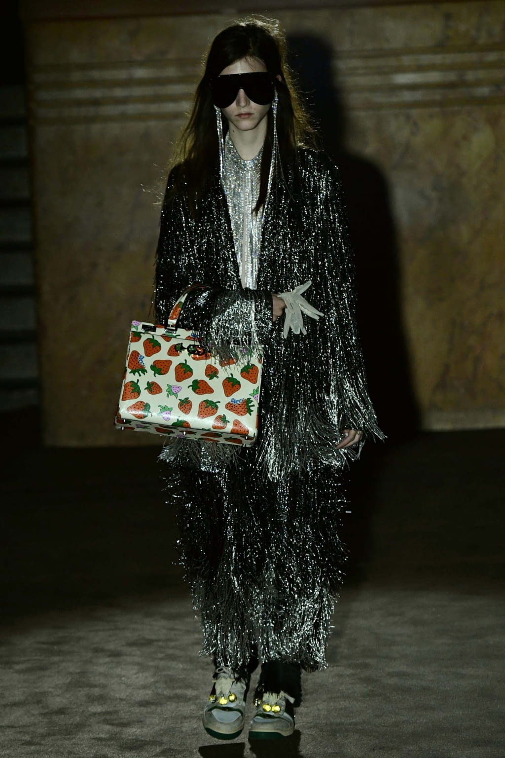 Fashion Week Paris Spring/Summer 2019 look 79 from the Gucci collection womenswear