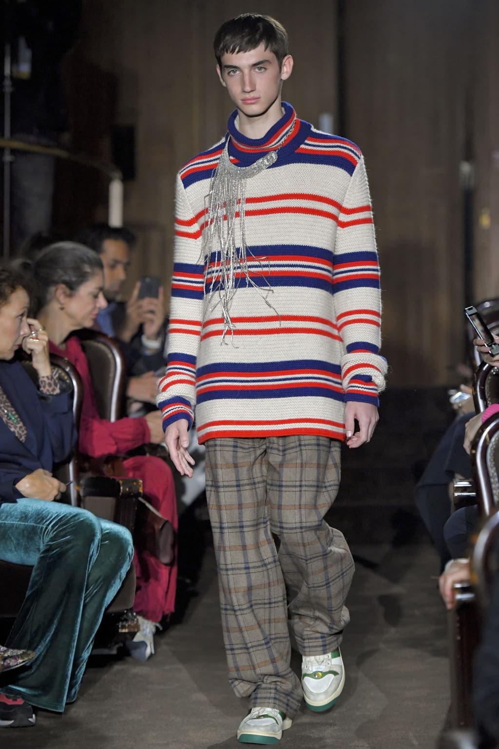 Fashion Week Paris Spring/Summer 2019 look 84 from the Gucci collection menswear