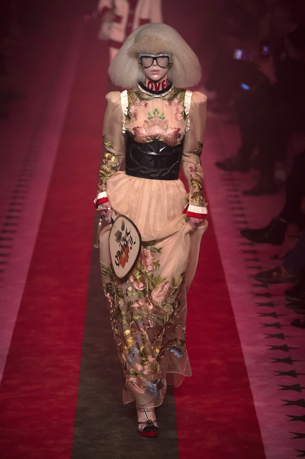 Fashion Week Milan Spring/Summer 2017 look 2 de la collection Gucci womenswear