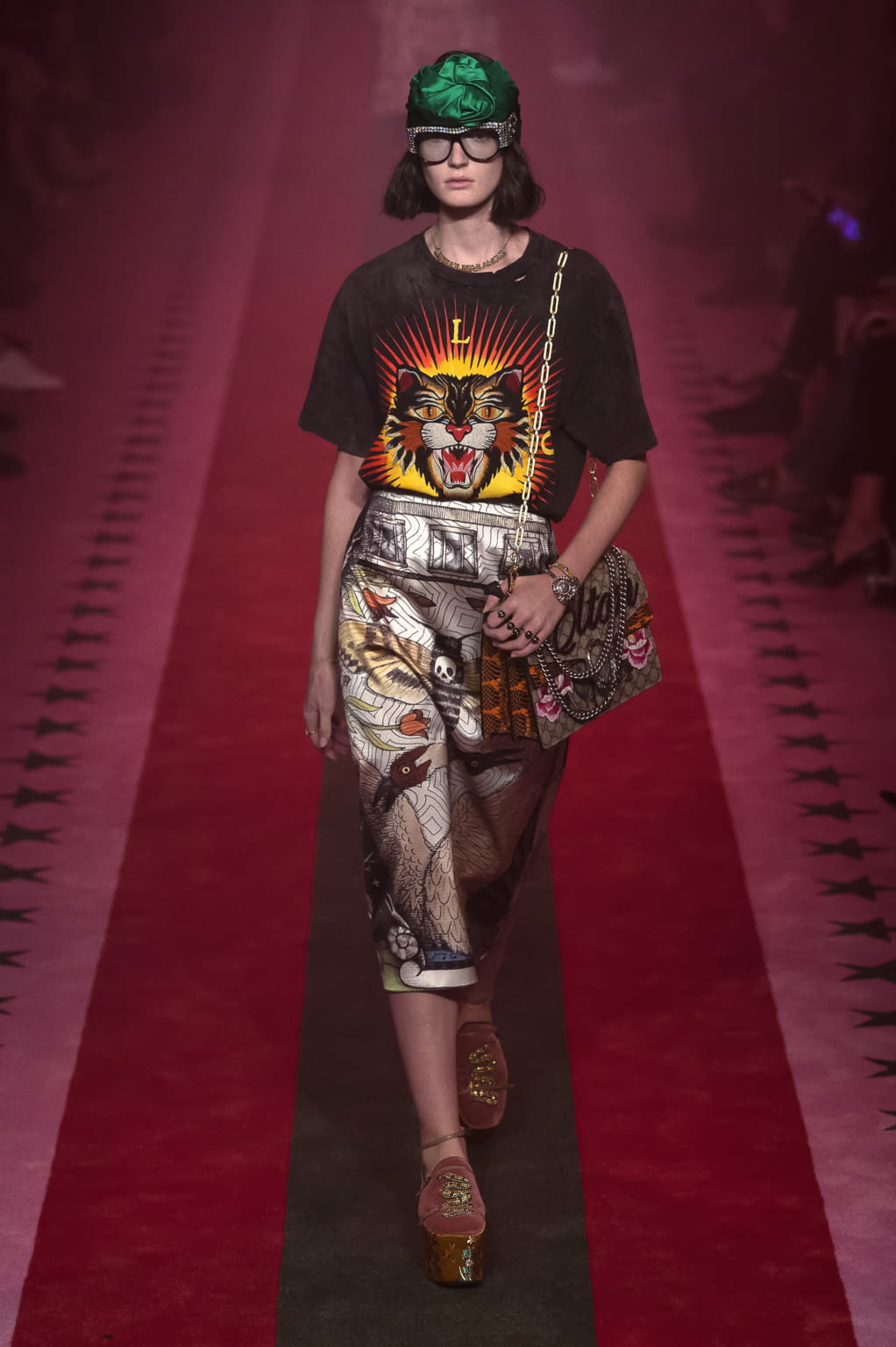 Fashion Week Milan Spring/Summer 2017 look 25 de la collection Gucci womenswear