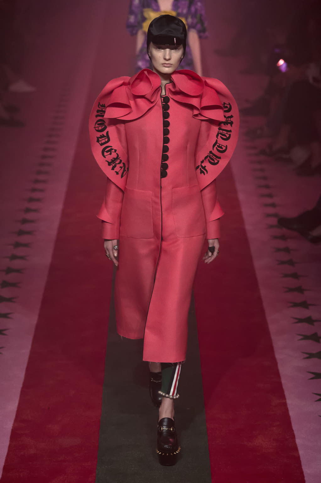Fashion Week Milan Spring/Summer 2017 look 39 de la collection Gucci womenswear
