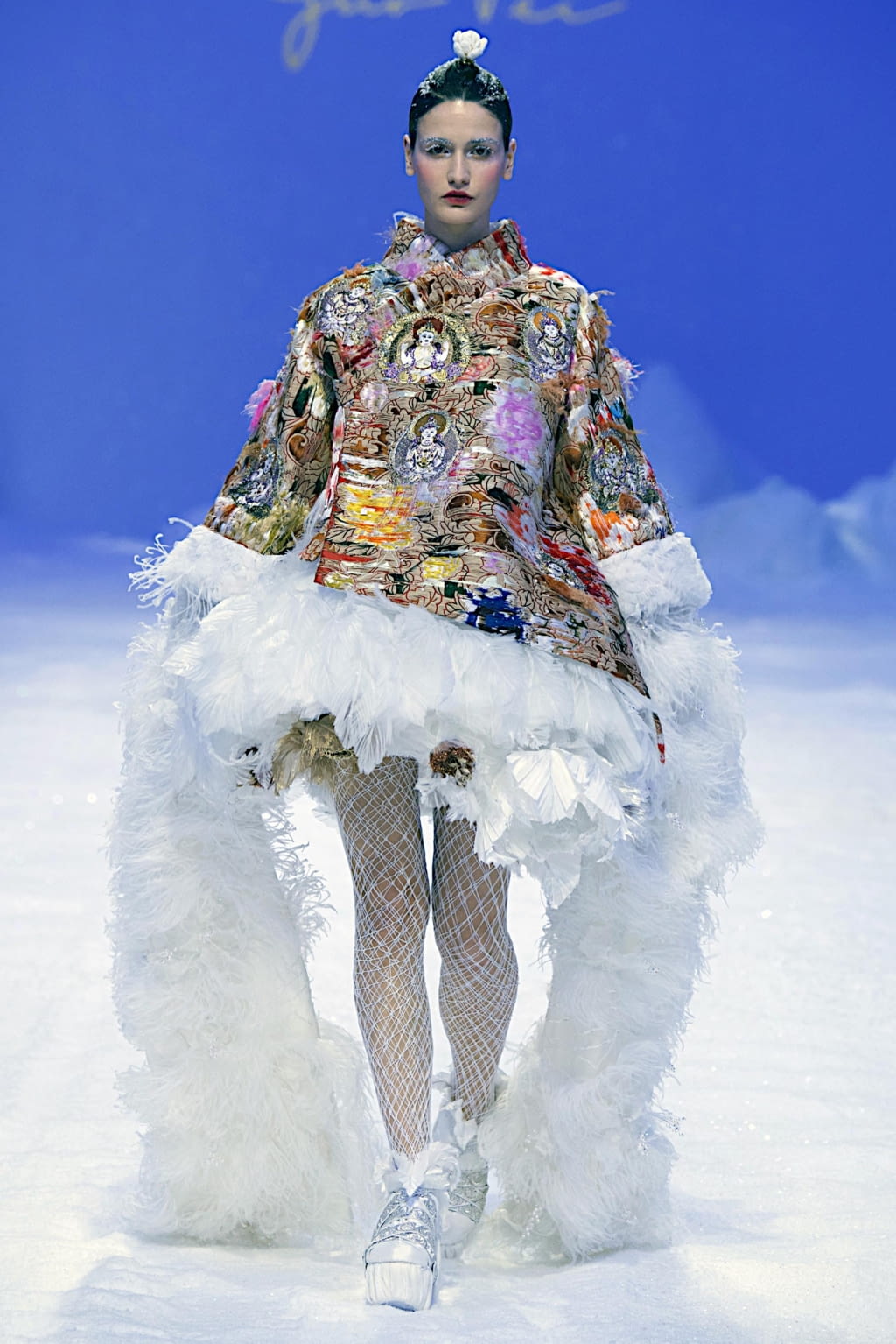 Fashion Week Paris Spring/Summer 2020 look 9 de la collection Guo Pei couture