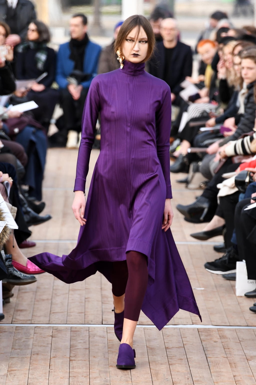 Fashion Week Paris Fall/Winter 2018 look 22 from the Guy Laroche collection 女装