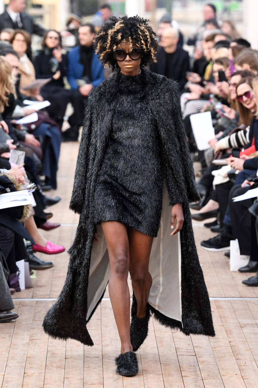 Fashion Week Paris Fall/Winter 2018 look 35 from the Guy Laroche collection 女装