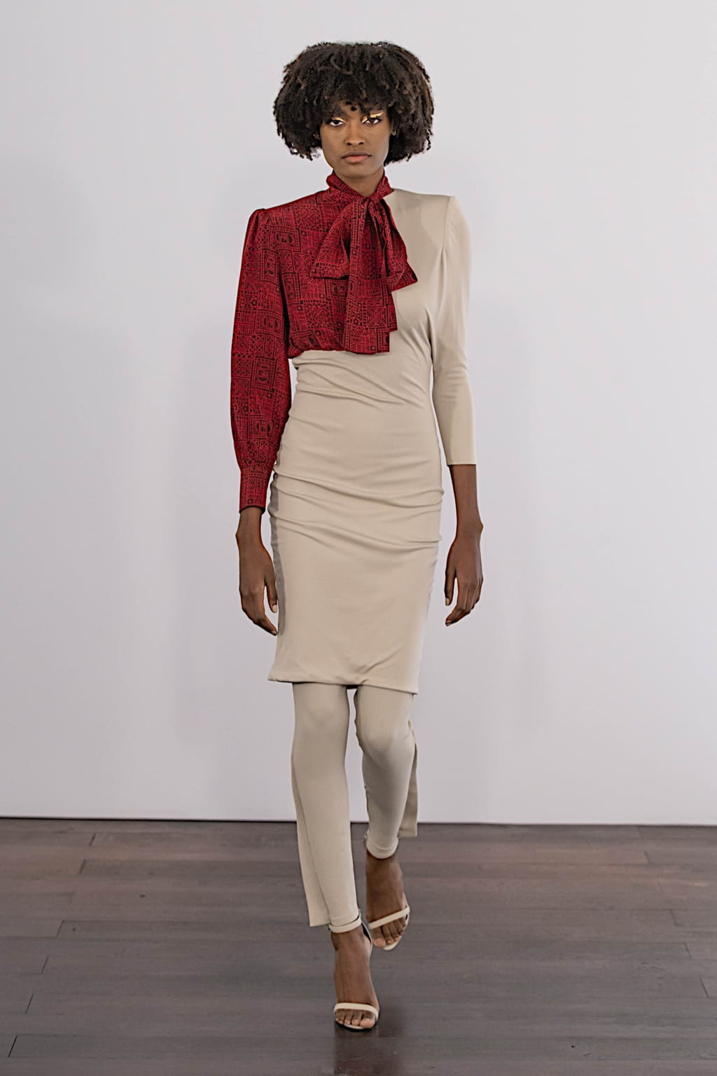 Fashion Week Paris Fall/Winter 2020 look 14 de la collection Guy Laroche womenswear