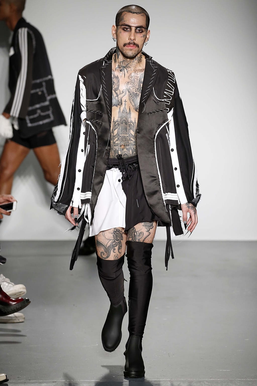 Fashion Week New York Fall/Winter 2018 look 10 from the Gypsy Sport collection womenswear