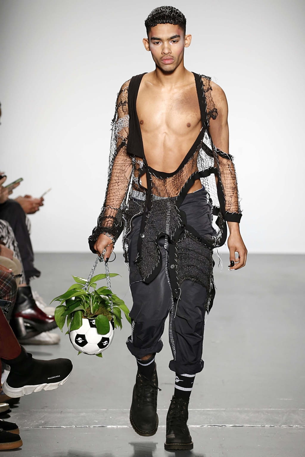 Fashion Week New York Fall/Winter 2018 look 27 from the Gypsy Sport collection womenswear