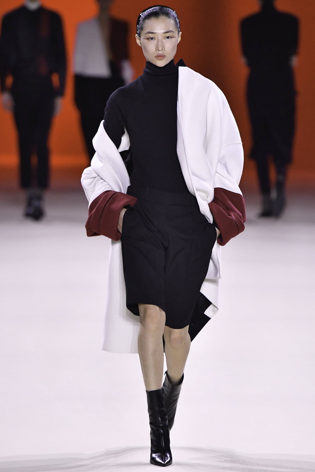 Fashion Week Paris Fall/Winter 2019 look 6 de la collection Haider Ackermann womenswear