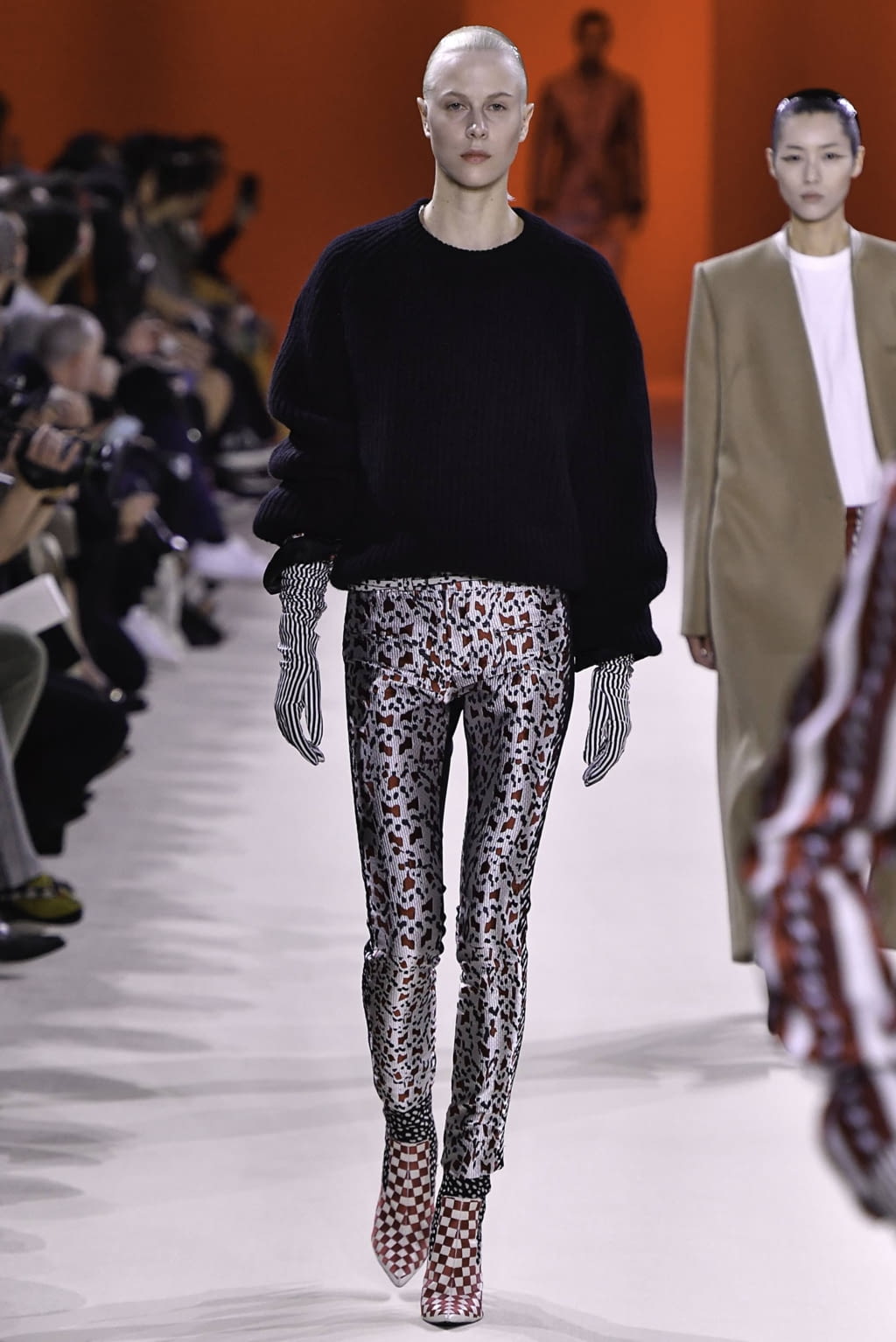 Fashion Week Paris Fall/Winter 2019 look 20 from the Haider Ackermann collection womenswear