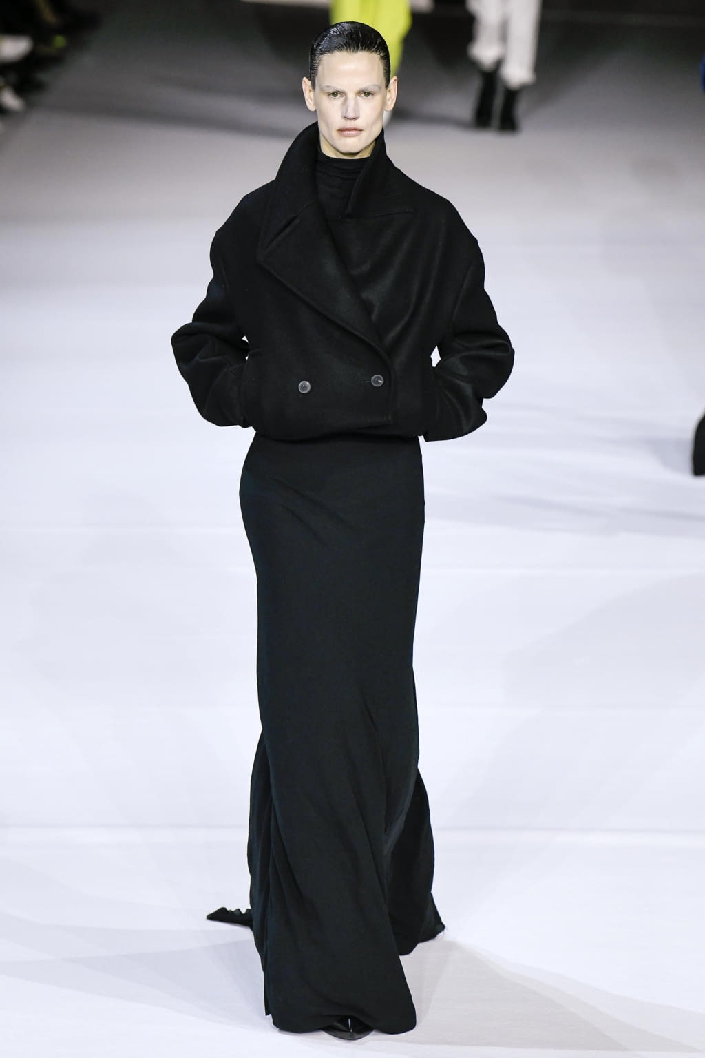 Fashion Week Paris Fall/Winter 2020 look 15 from the Haider Ackermann collection womenswear