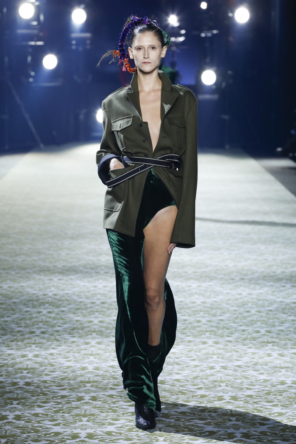 Fashion Week Paris Fall/Winter 2016 look 5 de la collection Haider Ackermann womenswear