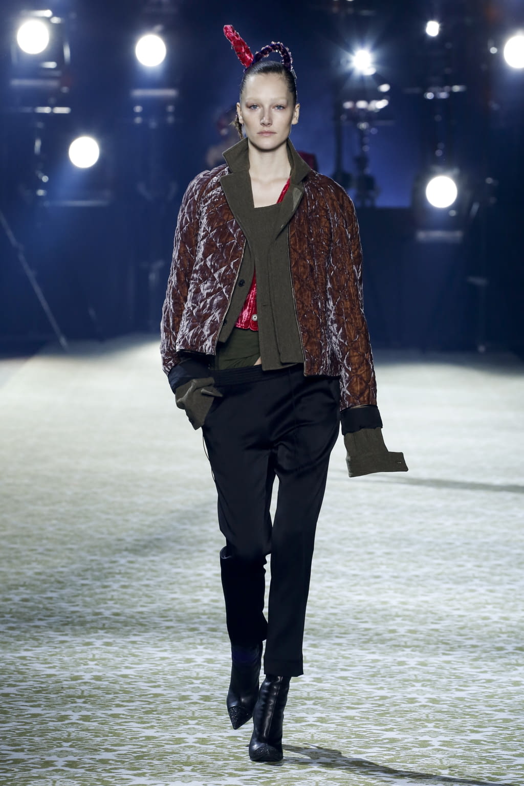 Fashion Week Paris Fall/Winter 2016 look 10 de la collection Haider Ackermann womenswear
