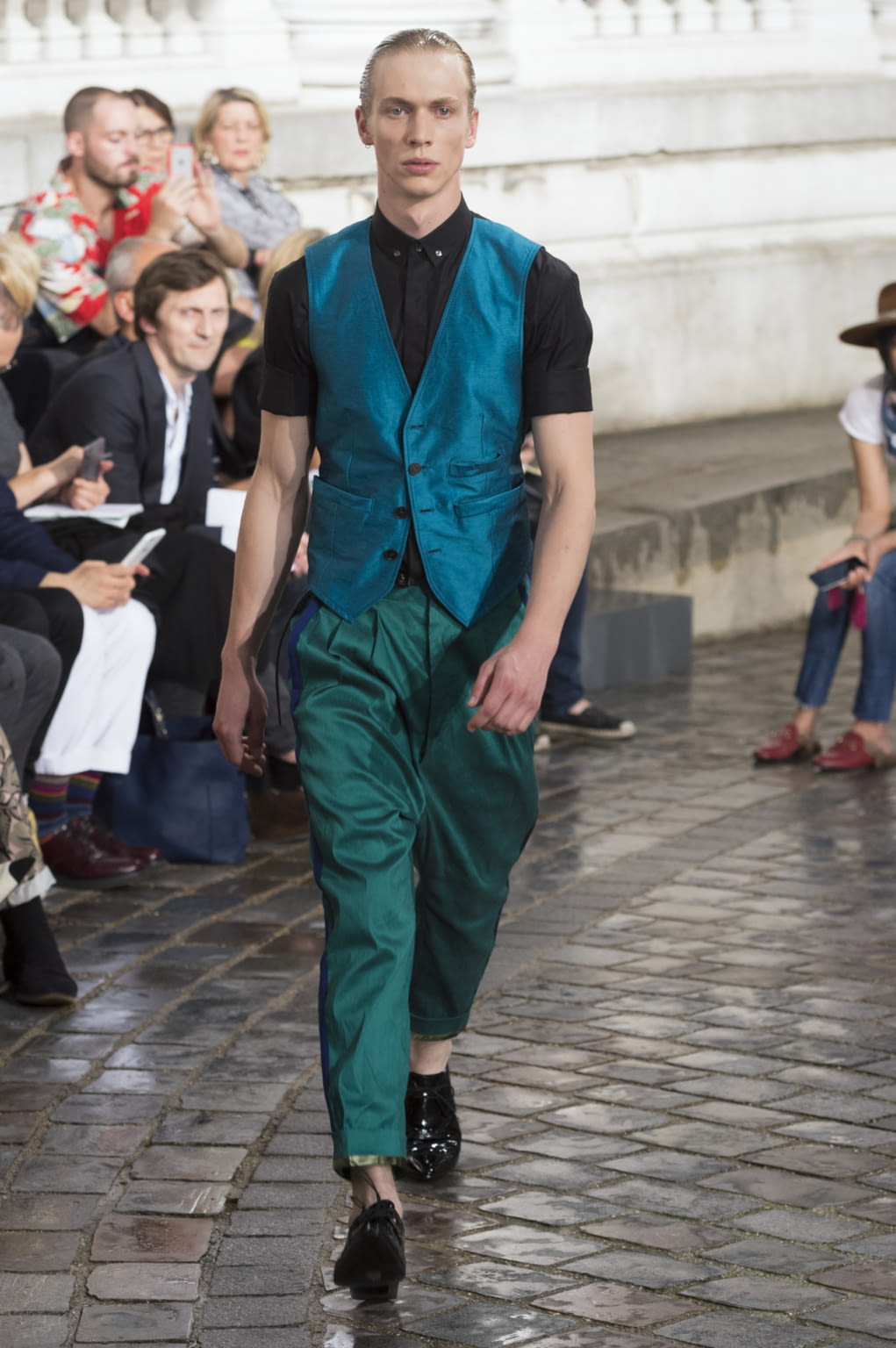 Fashion Week Paris Spring/Summer 2017 look 6 de la collection Haider Ackermann menswear