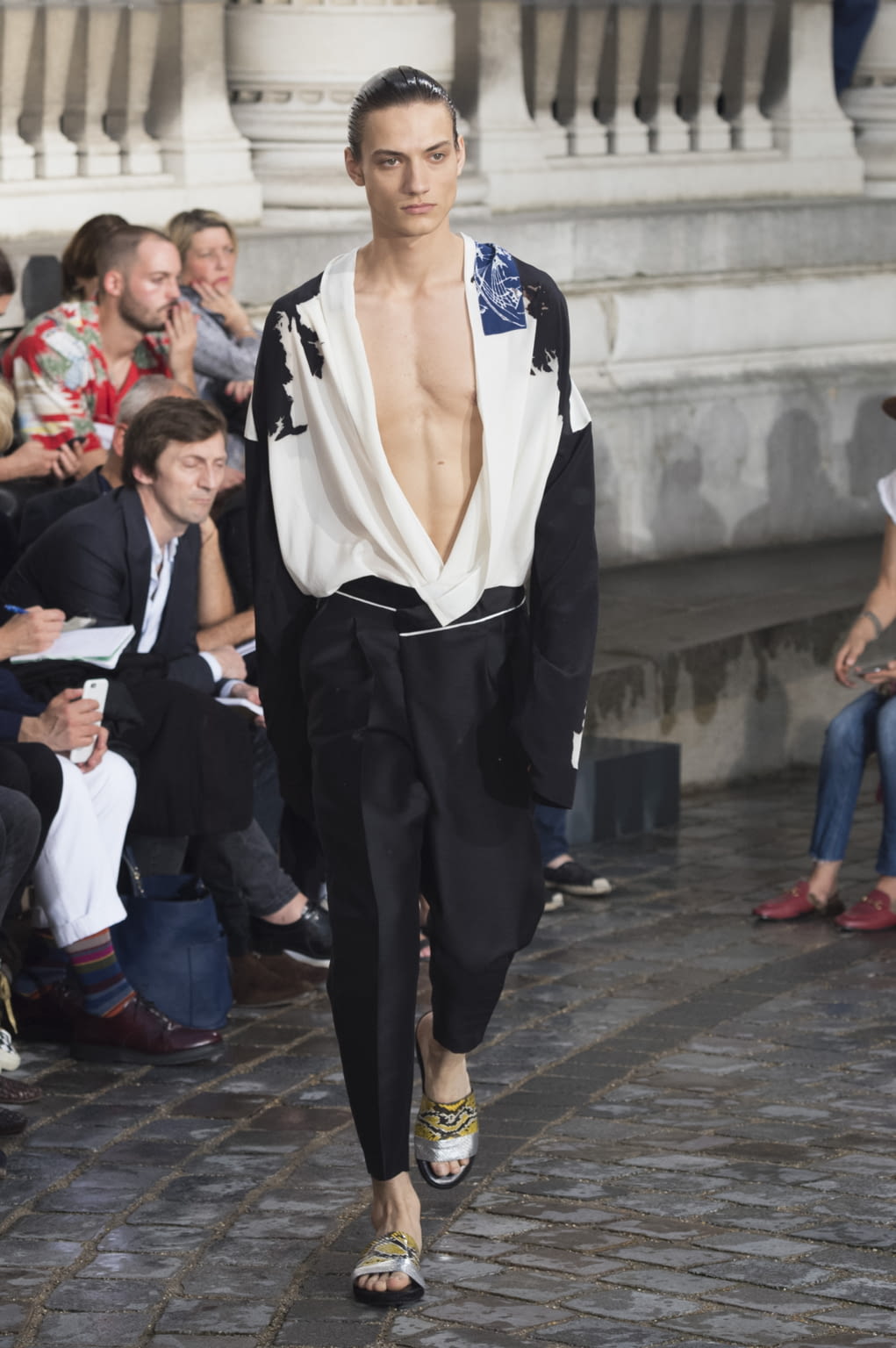 Fashion Week Paris Spring/Summer 2017 look 31 de la collection Haider Ackermann menswear