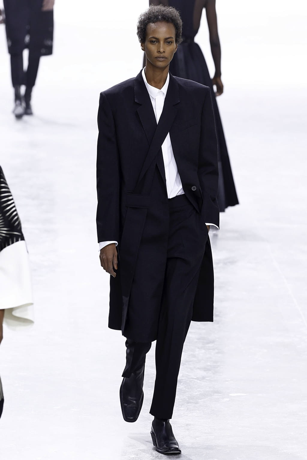 Fashion Week Paris Spring/Summer 2019 look 35 from the Haider Ackermann collection 女装