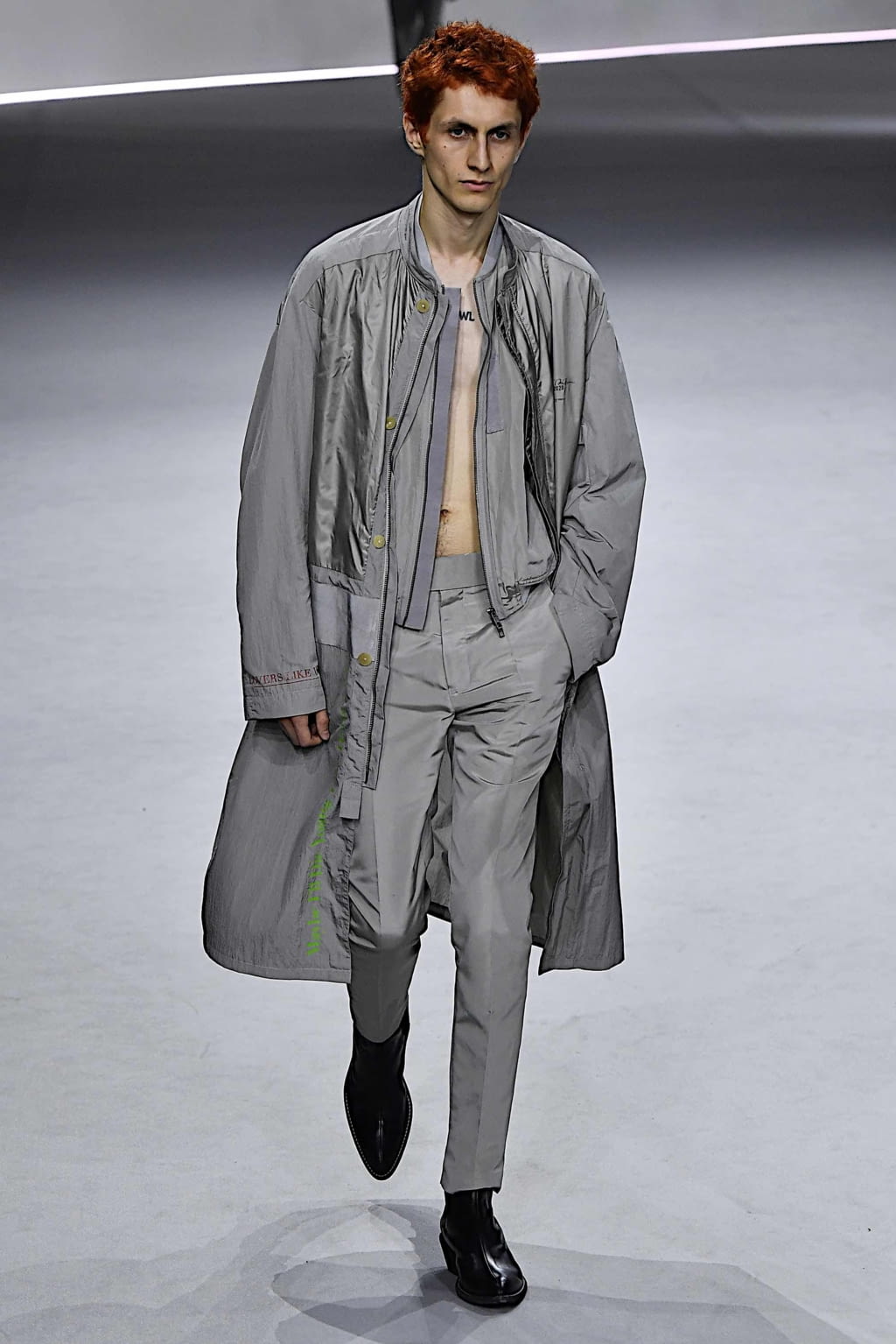 Fashion Week Paris Spring/Summer 2020 look 2 from the Haider Ackermann collection 女装