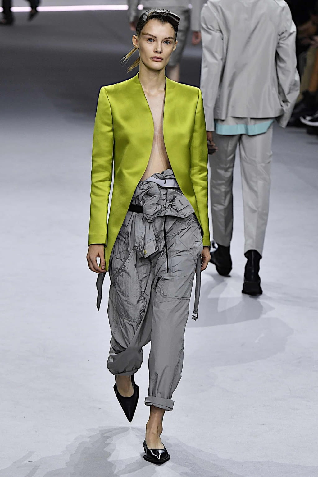 Fashion Week Paris Spring/Summer 2020 look 7 from the Haider Ackermann collection 女装