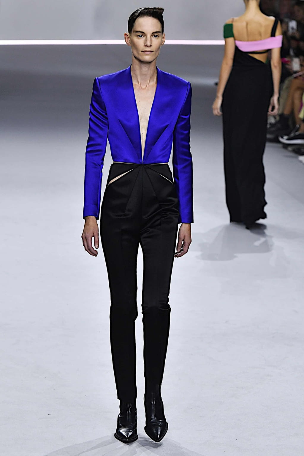 Fashion Week Paris Spring/Summer 2020 look 29 from the Haider Ackermann collection 女装